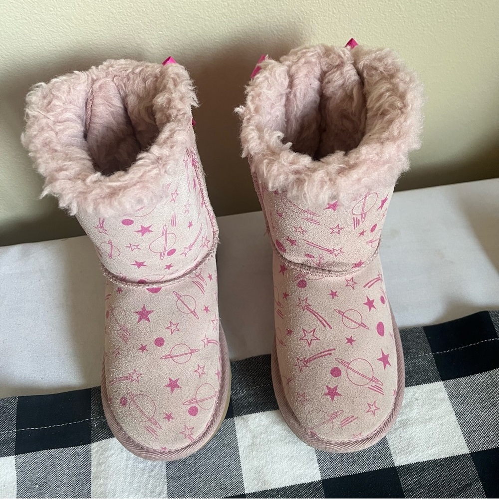 Toddler Girls UGG Boots Star, Moon, Space Print Size 11